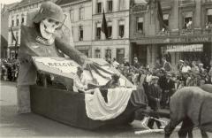 Bevrijdingsstoet op 21/07/1945 in Eeklo 