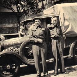 Asseneedse reuzen Mon en Mantje