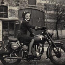 Asseneedse reuzen Mon en Mantje