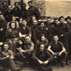 Asseneedse reuzen Mon en Mantje