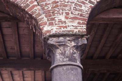 Zuil inrijpoort Huysmanhoeve