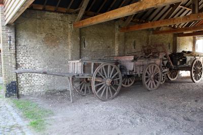 Interieur open wagenhuis Huysmanhoeve